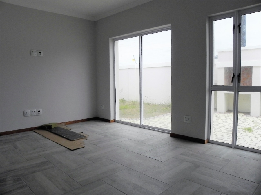 To Let 3 Bedroom Property for Rent in Fountains Estate Eastern Cape